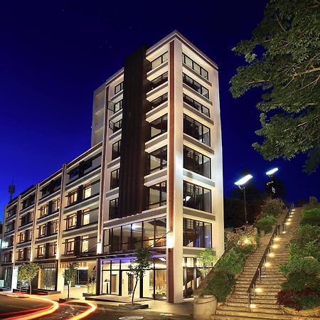 Lealea Garden Hotels - Moon Lake Yuchi Dış mekan fotoğraf